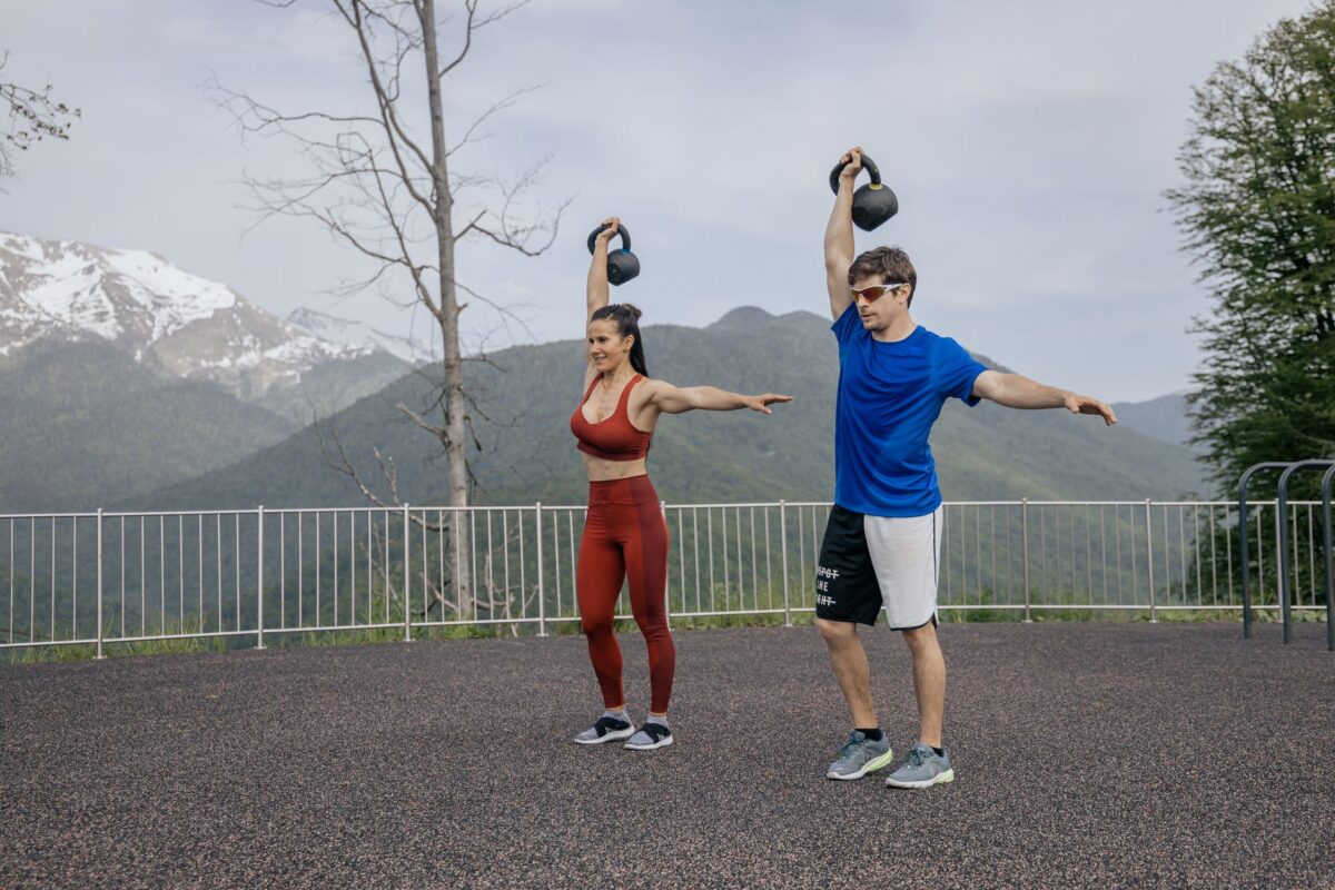 haltères kettlebells disques repères chiffrés sources